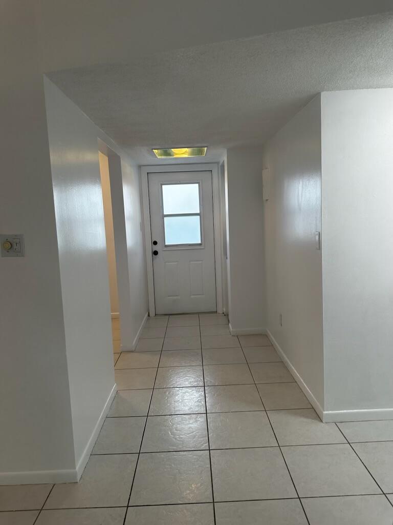 LAGO DEL REY CONDO - Residential Lease