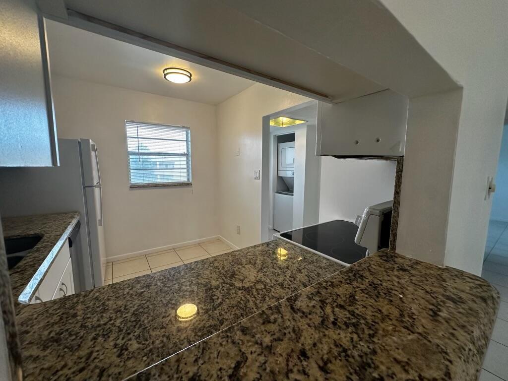 LAGO DEL REY CONDO - Residential Lease