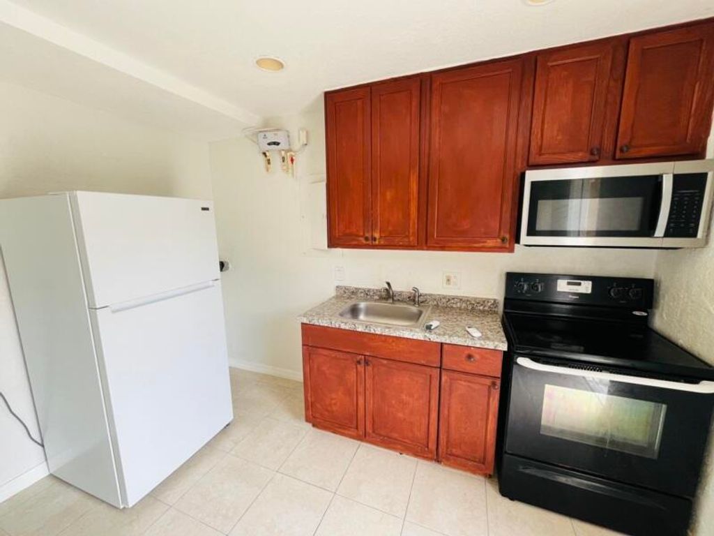 Photo of 901 8th Street #3, West Palm Beach, FL 33401 (MLS # B26017025)