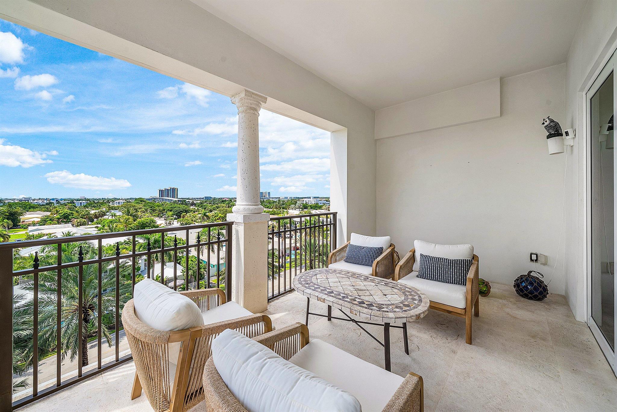 DOLCE VITA CONDO - Residential