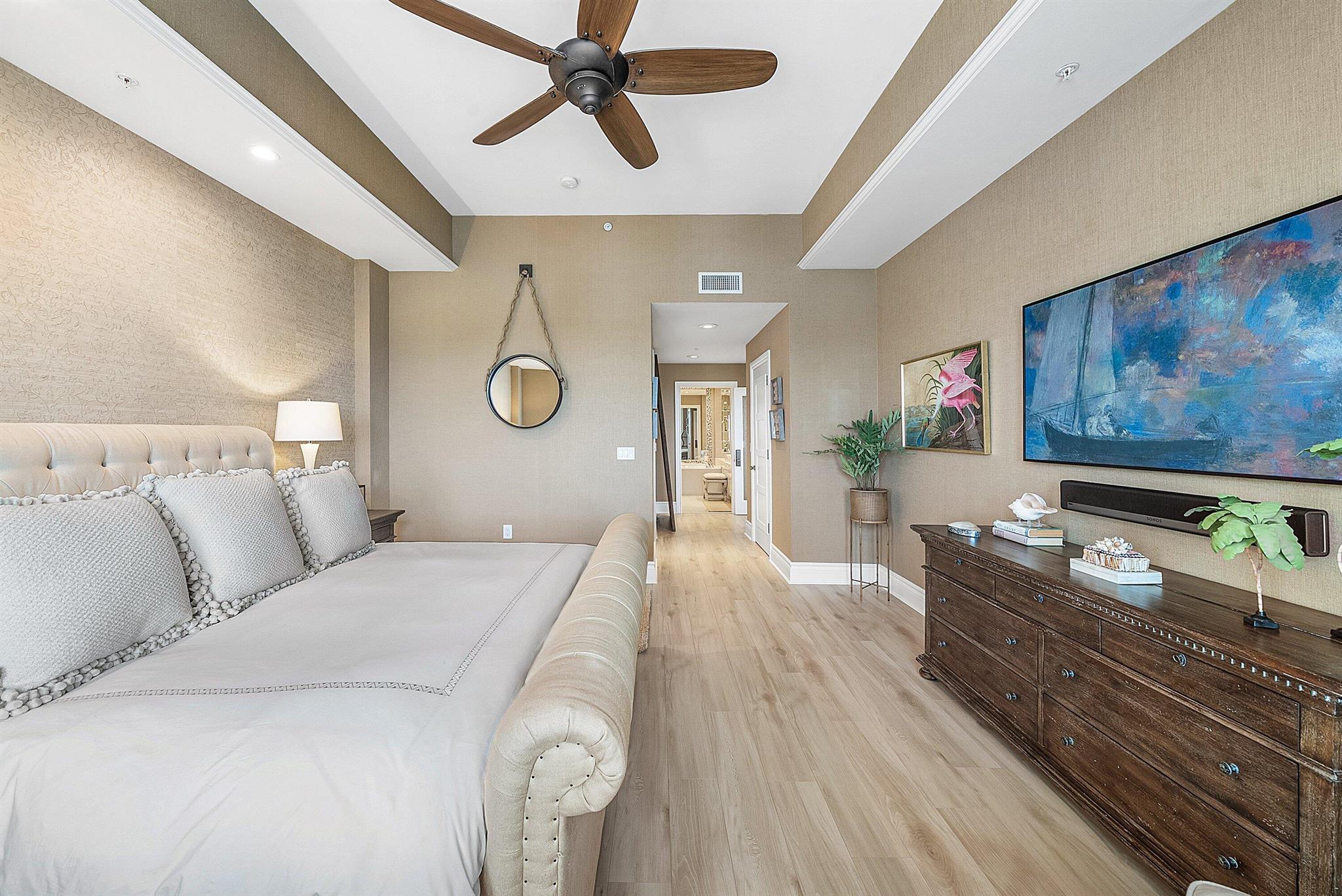 DOLCE VITA CONDO - Residential