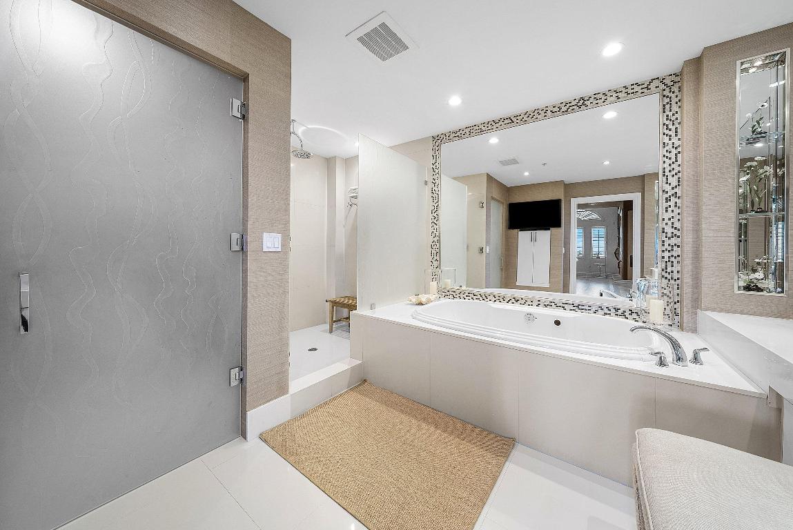 DOLCE VITA CONDO - Residential