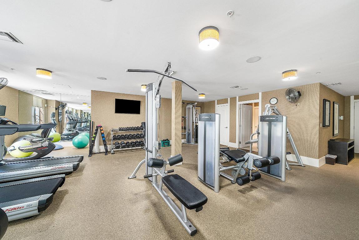 DOLCE VITA CONDO - Residential