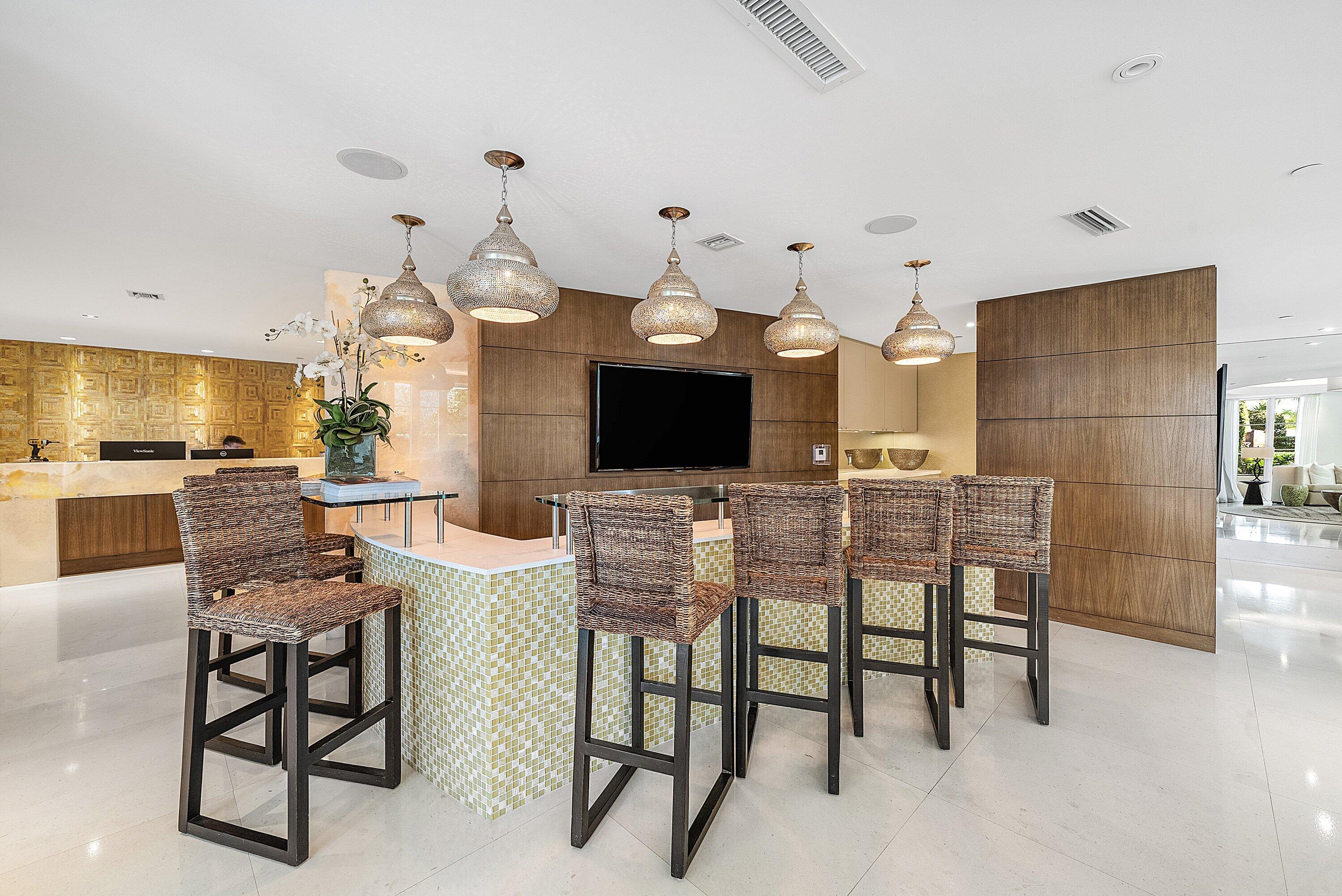 DOLCE VITA CONDO - Residential