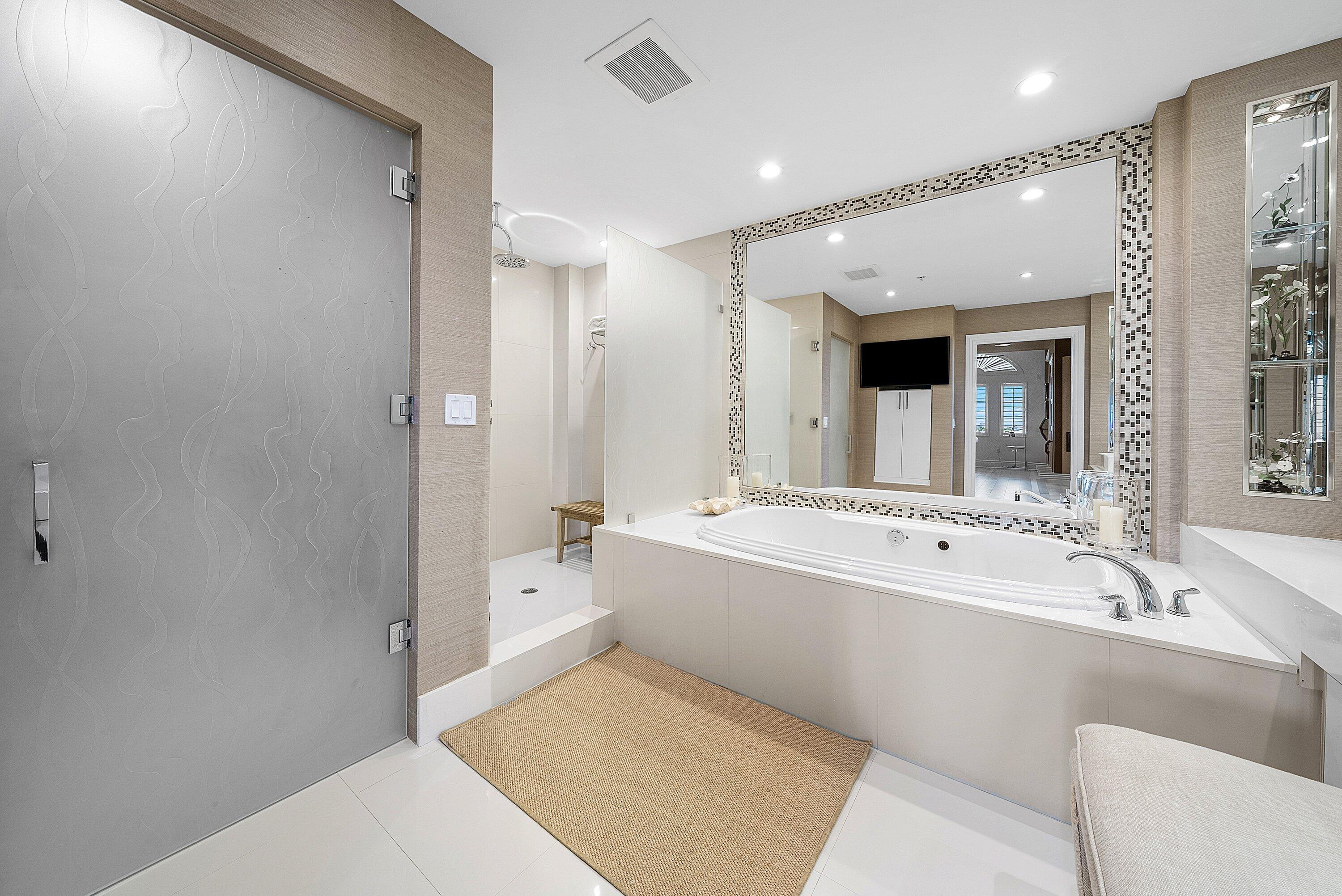 DOLCE VITA CONDO - Residential