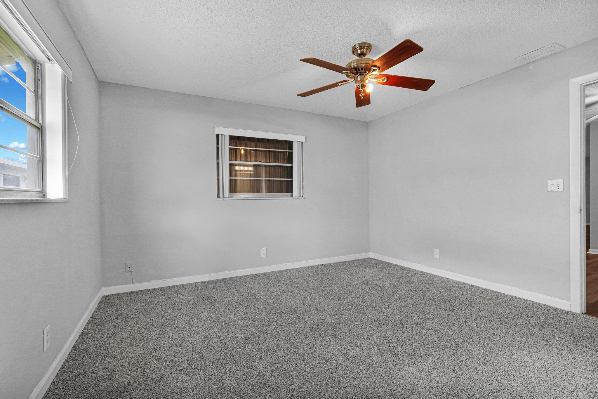 Palm Beach Leisureville S - Residential