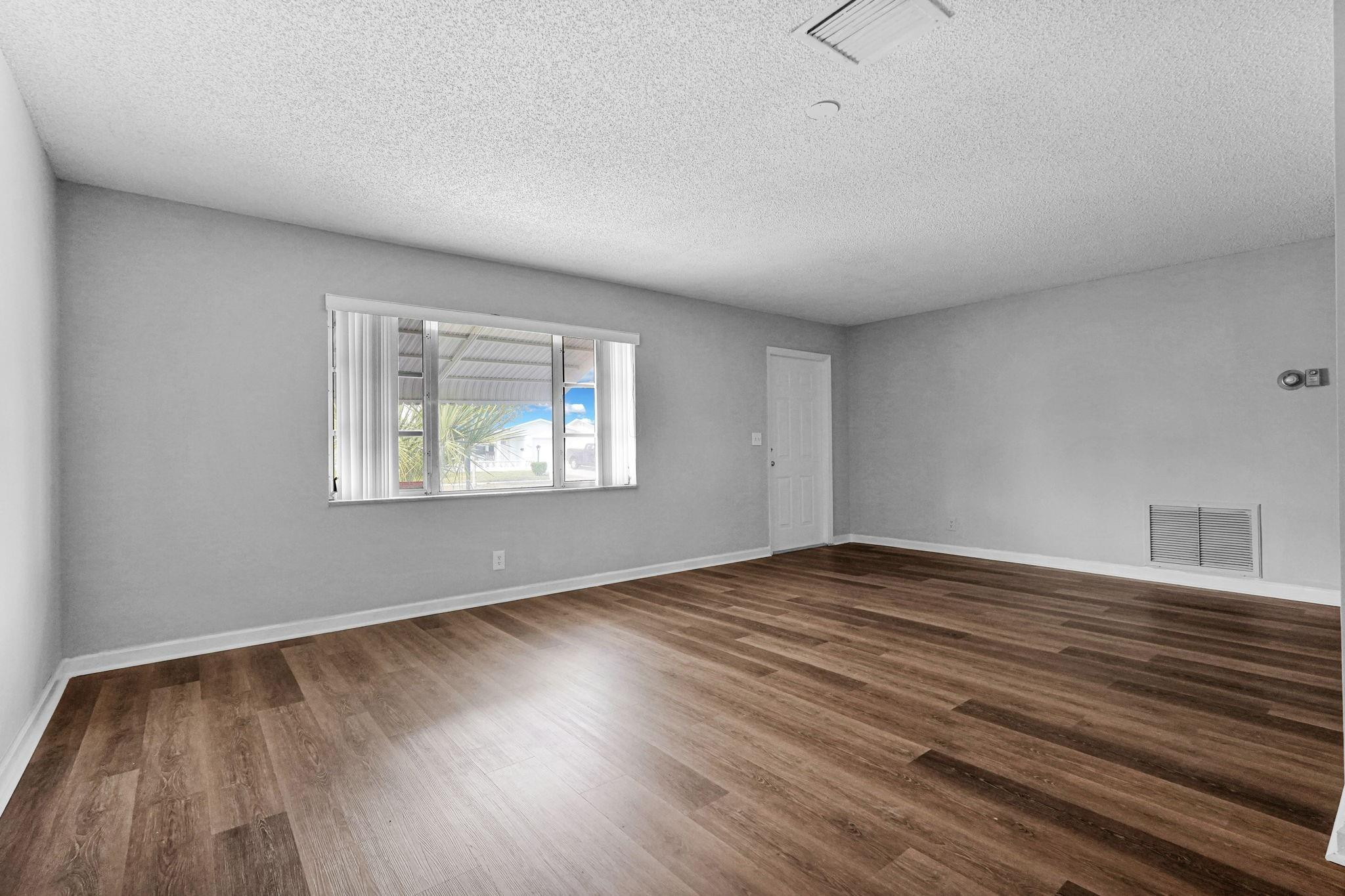 Palm Beach Leisureville S - Residential