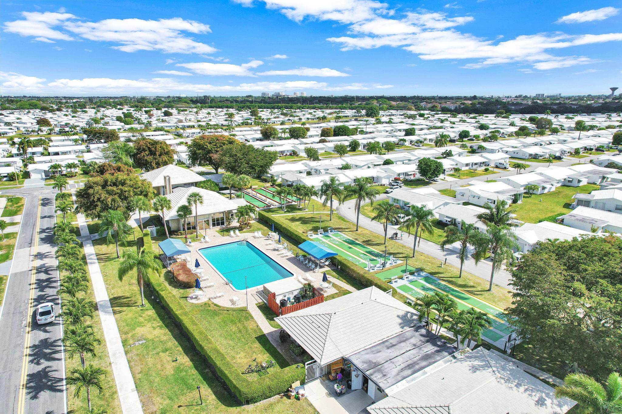 Palm Beach Leisureville S - Residential