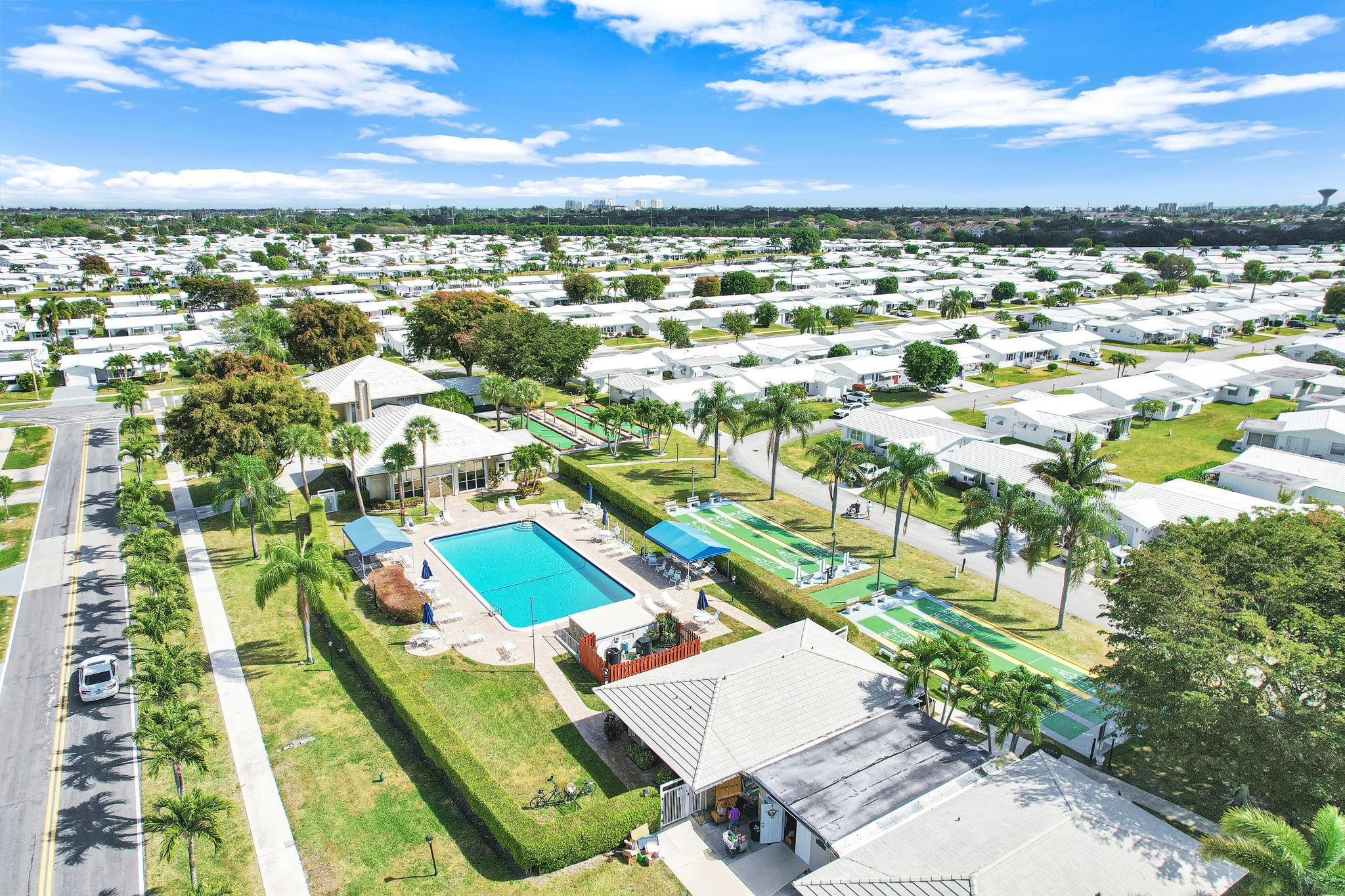 Palm Beach Leisureville S - Residential