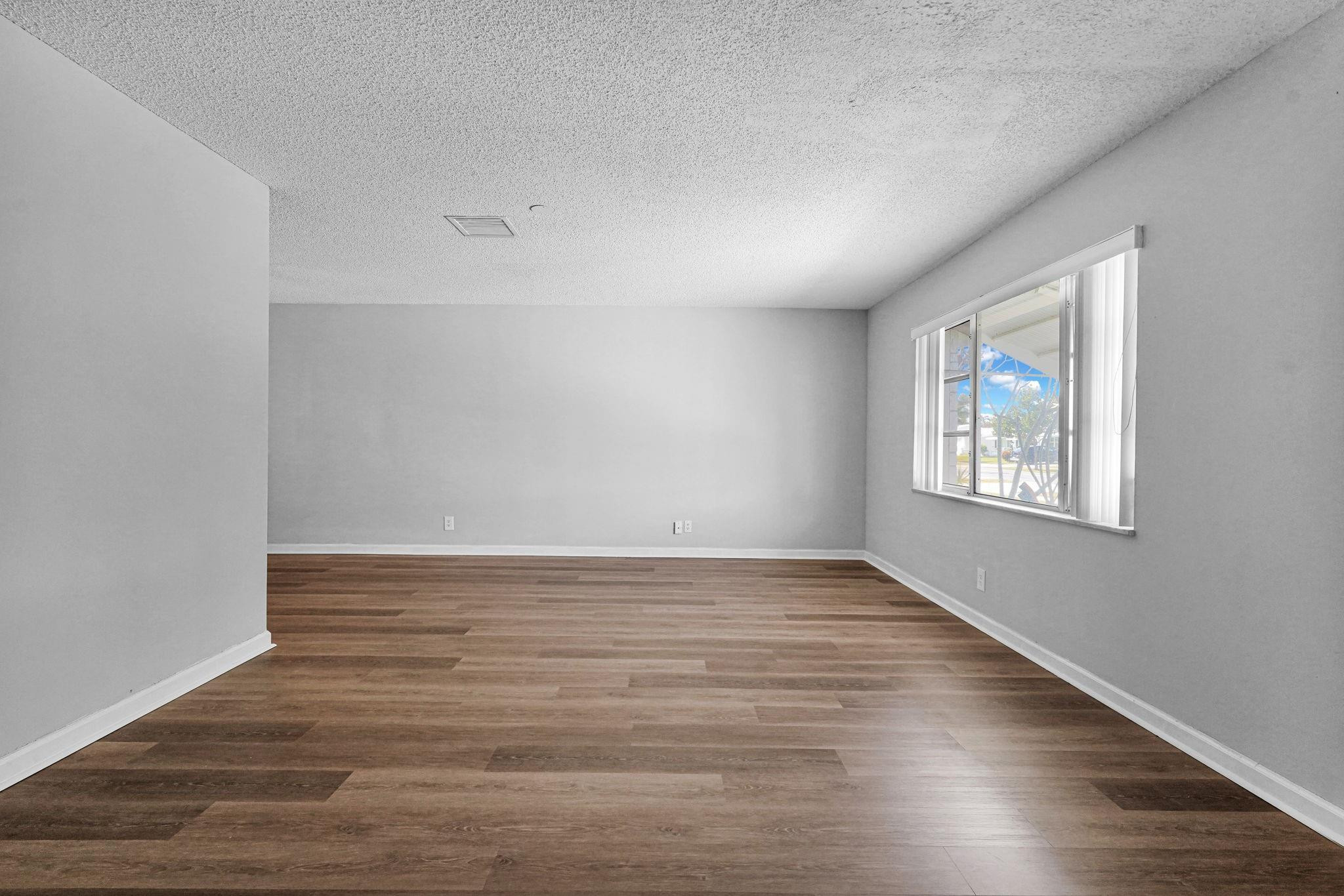 Palm Beach Leisureville S - Residential