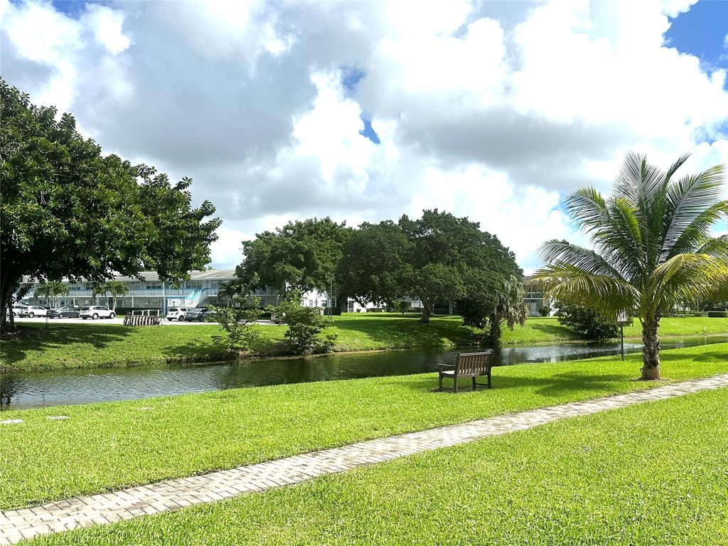 Photo of 1092 Newport S #1092, Deerfield Beach, FL 33442 (MLS # F10530797)