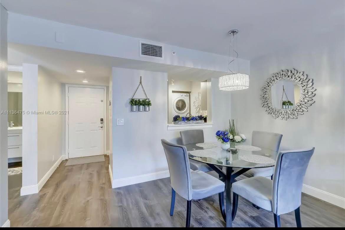 SHERIDAN EAST CONDO BLDG 3 - Residential