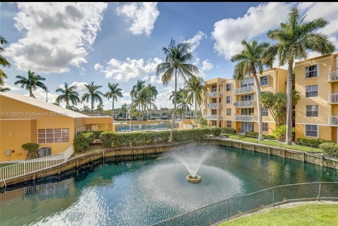 1350 SE 3rd Avenue 211