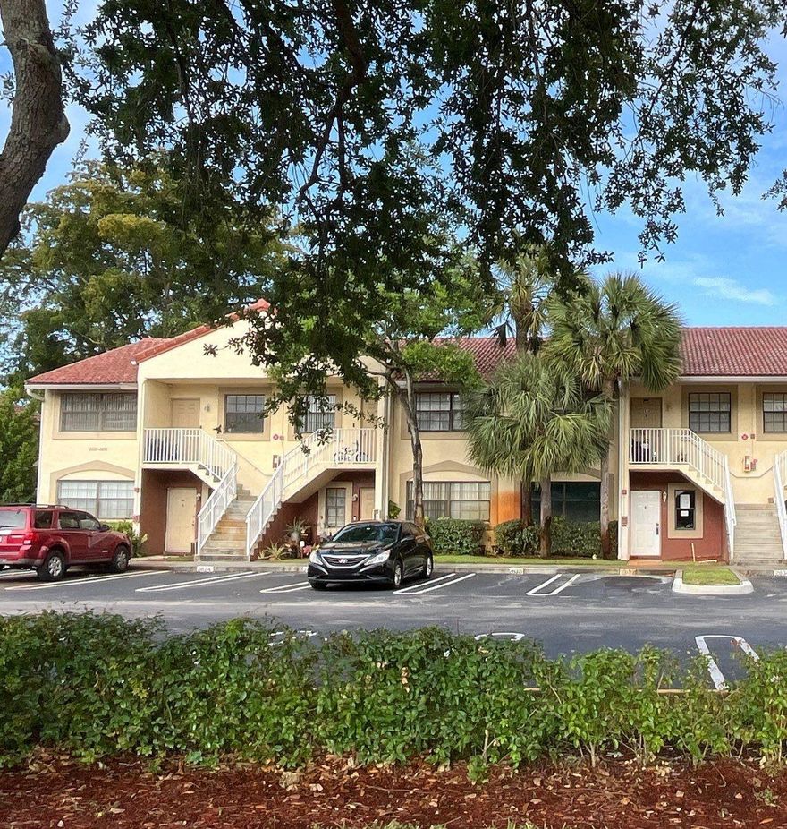 2 bedrooms/2 bathrooms located on the first floor. Tiled throughout. Full sized washer and dryer in unit. One assigned parking space and guest parking. Walking distance to Coral Springs Museum of Arts, Mullins Park, restaurants and shopping.