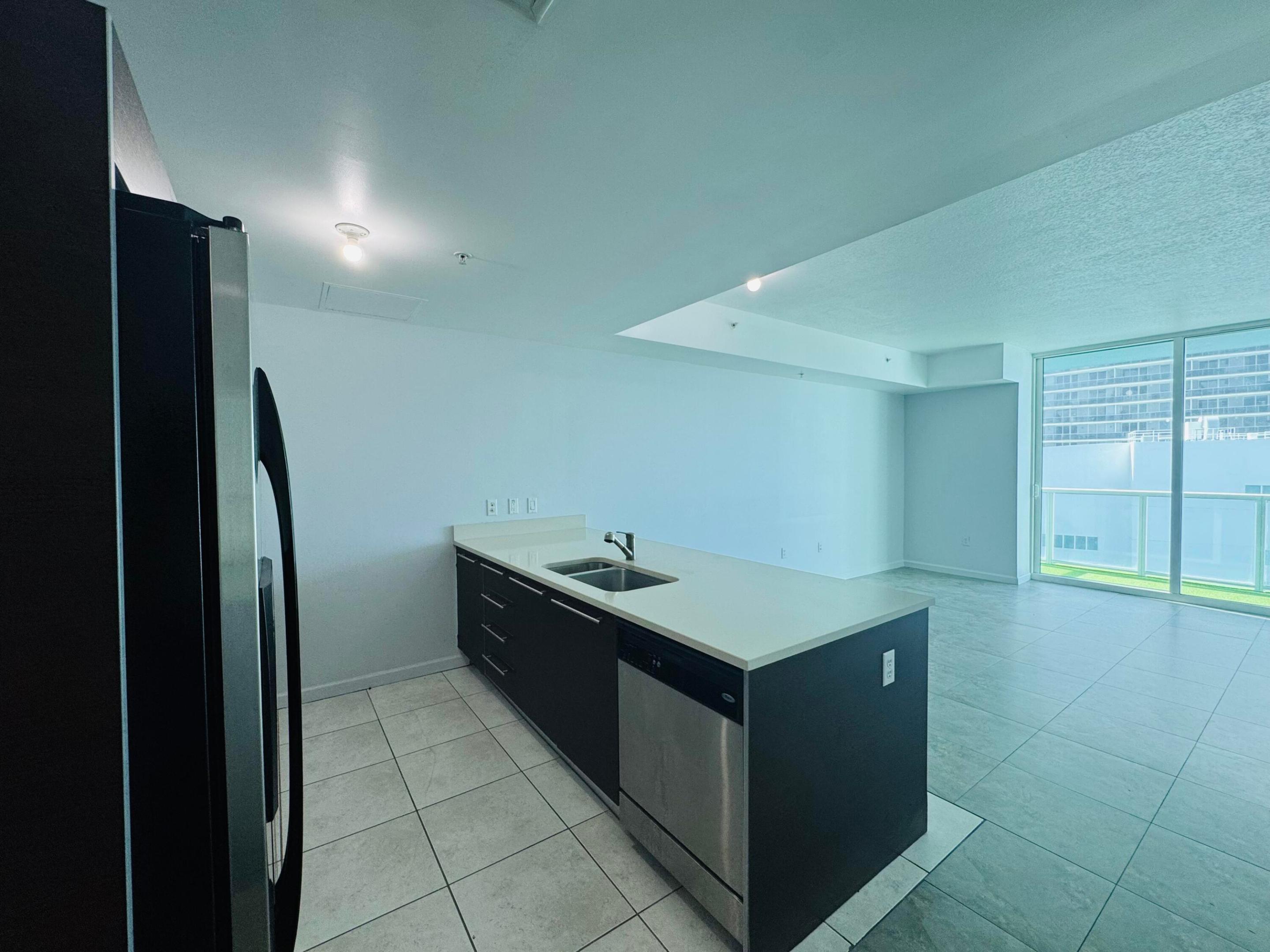 QUANTUM ON THE BAY CONDO NO 1 - Residential Lease