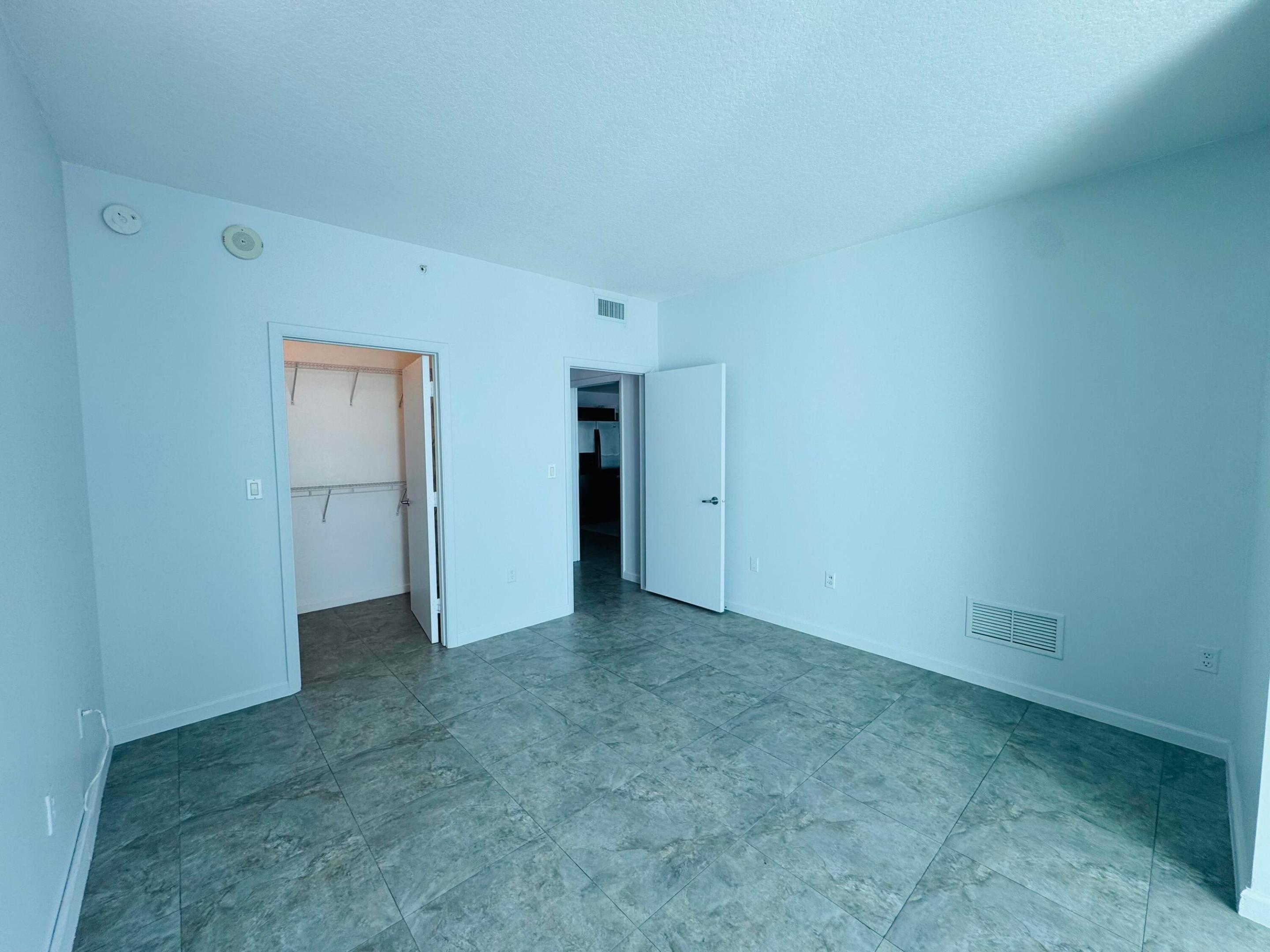 QUANTUM ON THE BAY CONDO NO 1 - Residential Lease