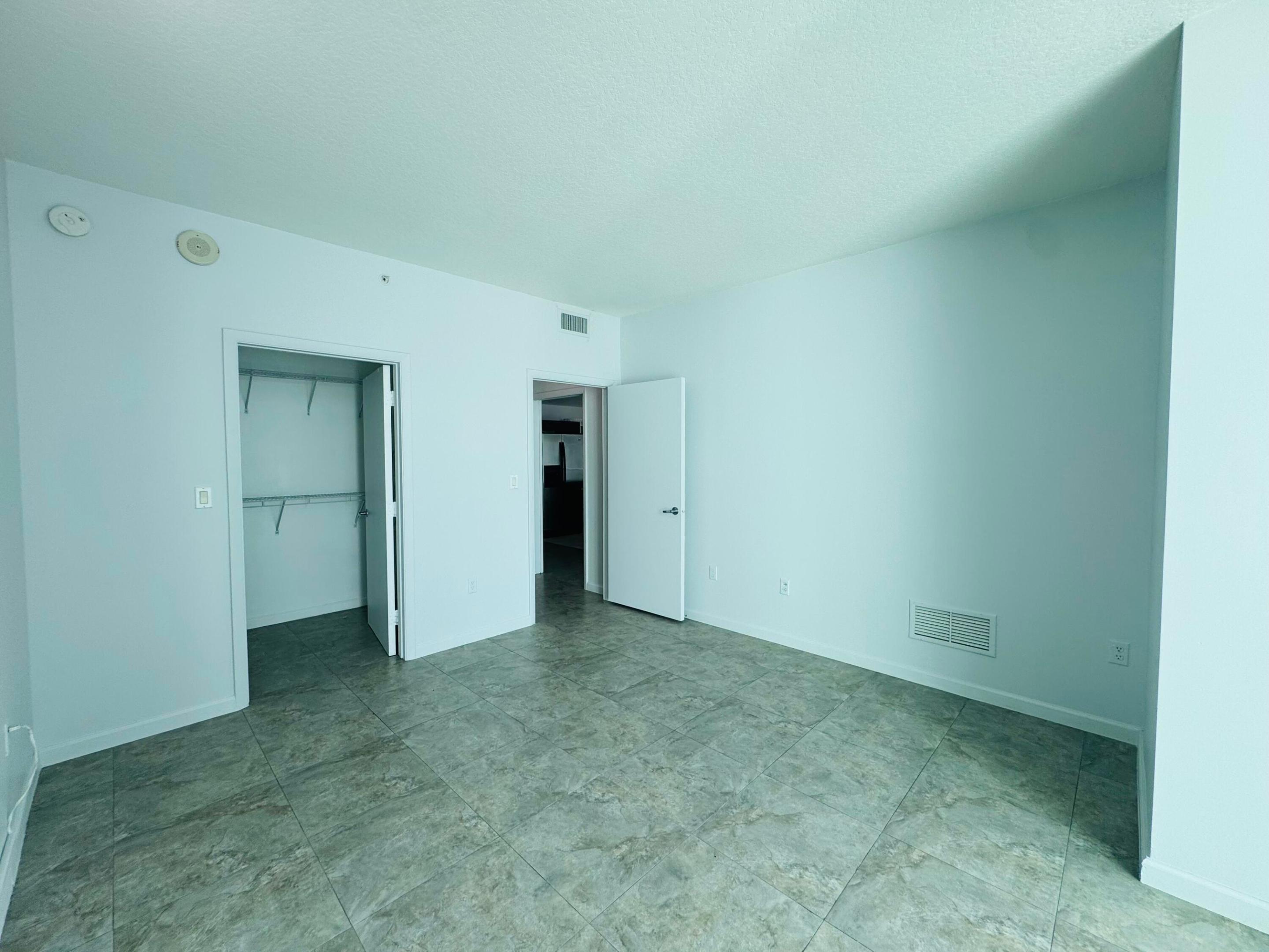 QUANTUM ON THE BAY CONDO NO 1 - Residential Lease