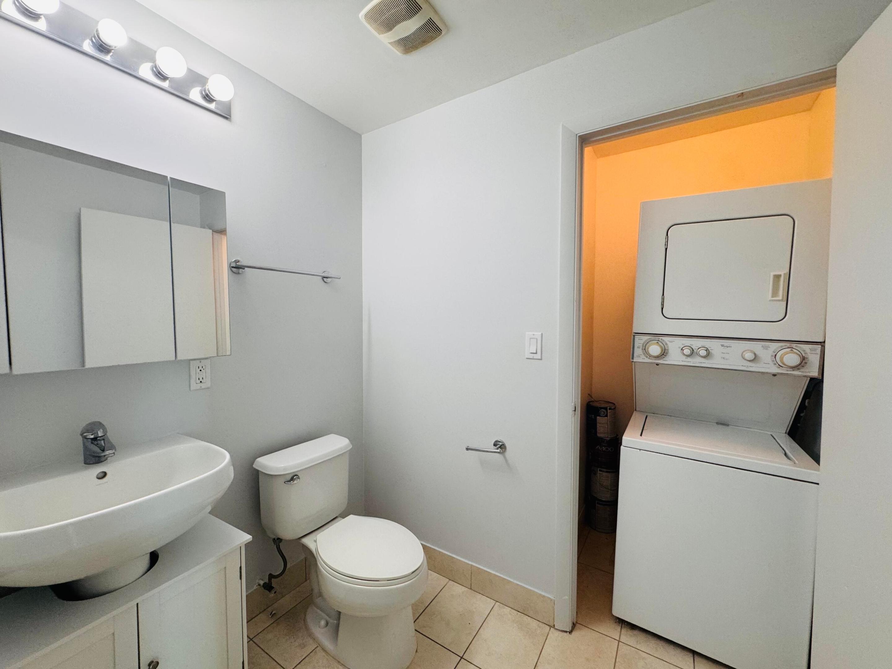 QUANTUM ON THE BAY CONDO NO 1 - Residential Lease
