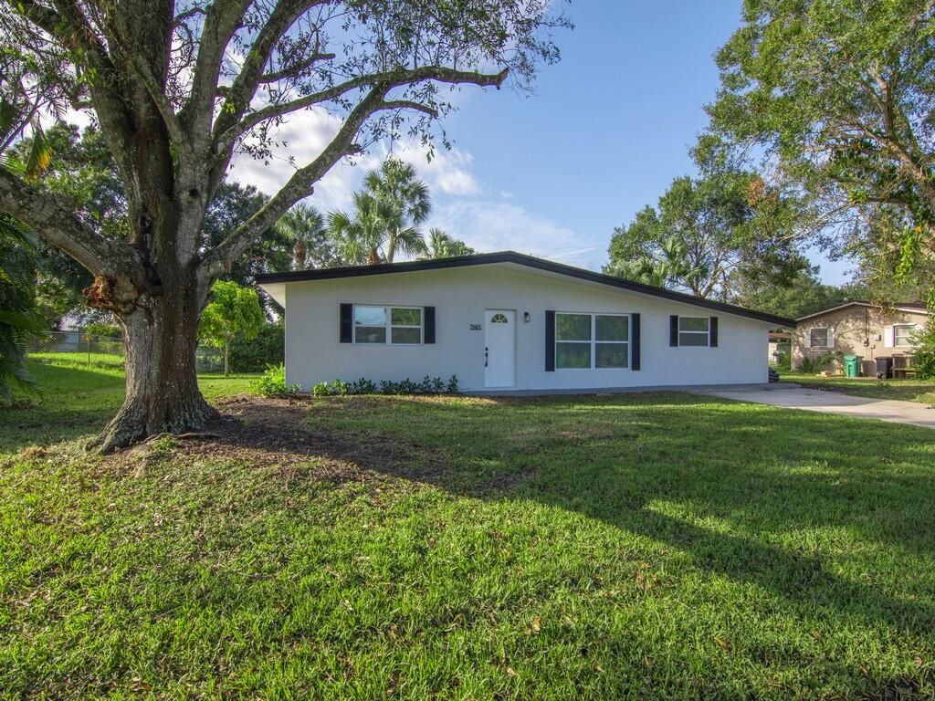 Photo of 7601 Georges Road, Fort Pierce, FL 34951 (MLS # R11025780)
