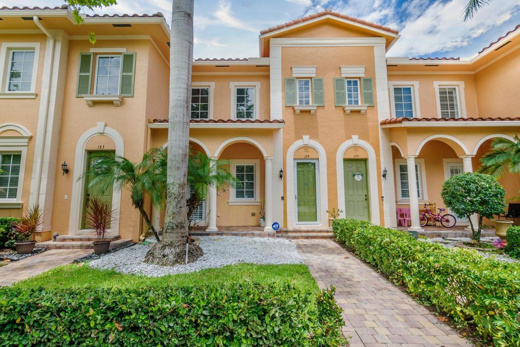 Photo of 179 Edenberry Avenue, Jupiter, FL 33458 (MLS # R10907044)