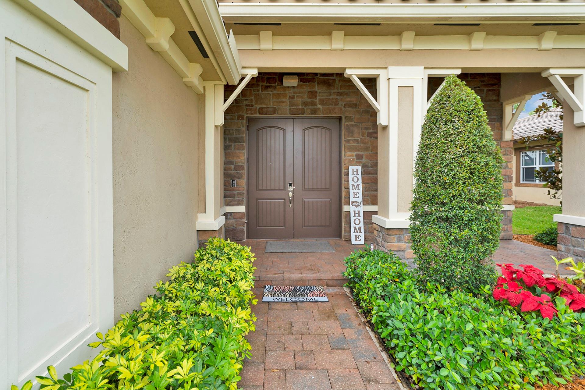 10250 Peninsula Pl, Parkland, FL, 33076/$999,999 4 10250 Peninsula Pl