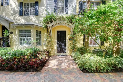 312 N Bromeliad West Palm Beach FL 33401