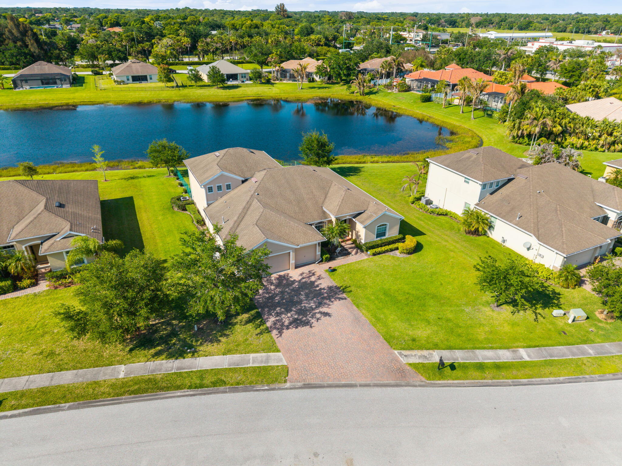 Fountain at Amber Lakes - Residential