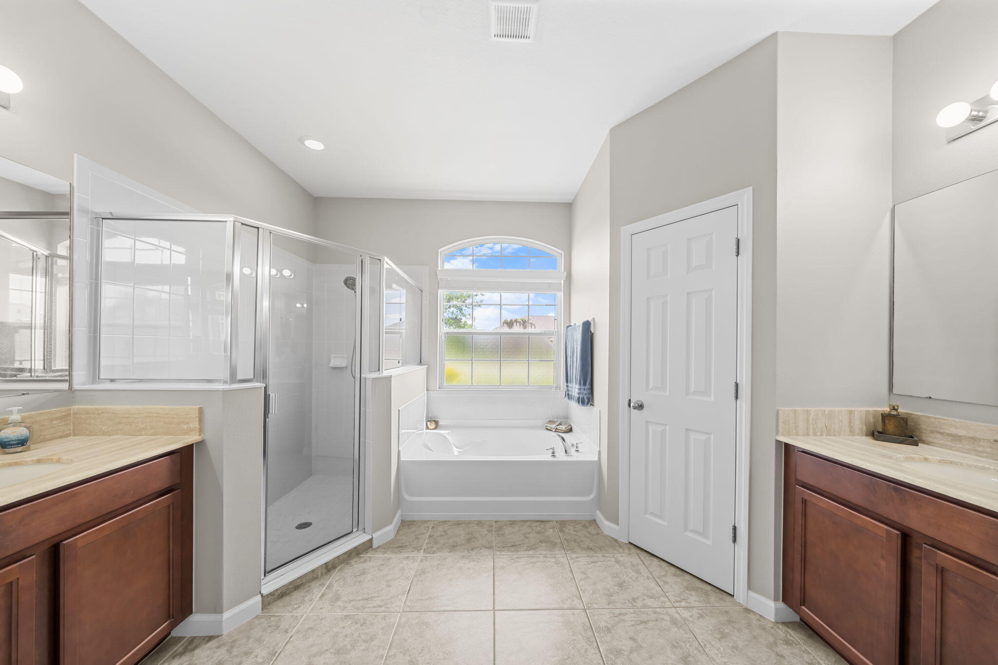 Fountain at Amber Lakes - Residential