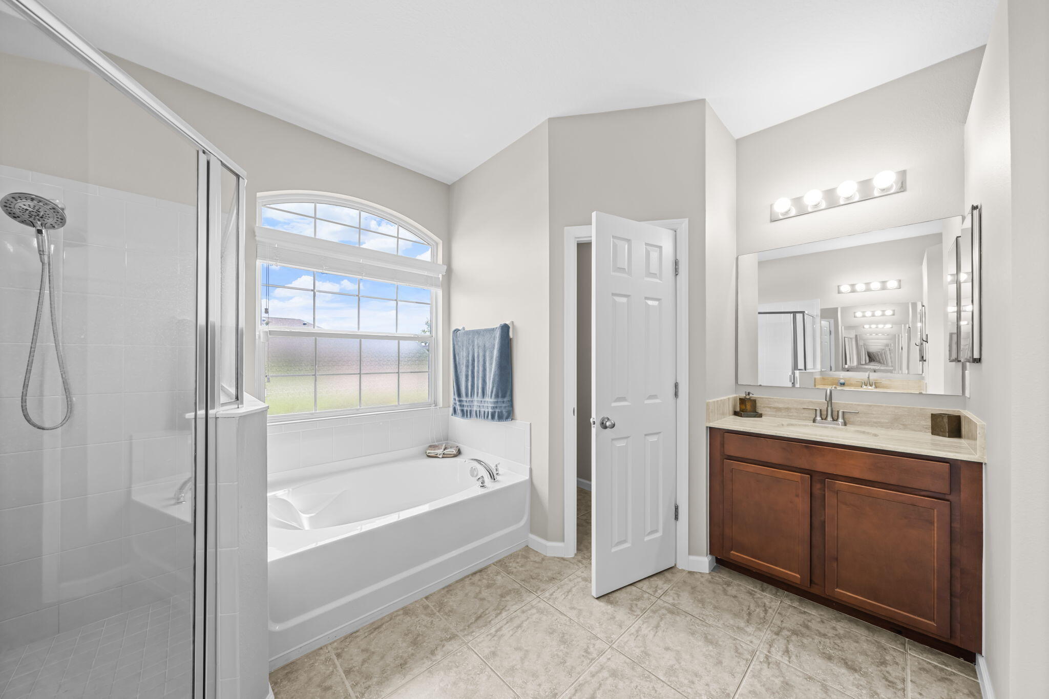 Fountain at Amber Lakes - Residential