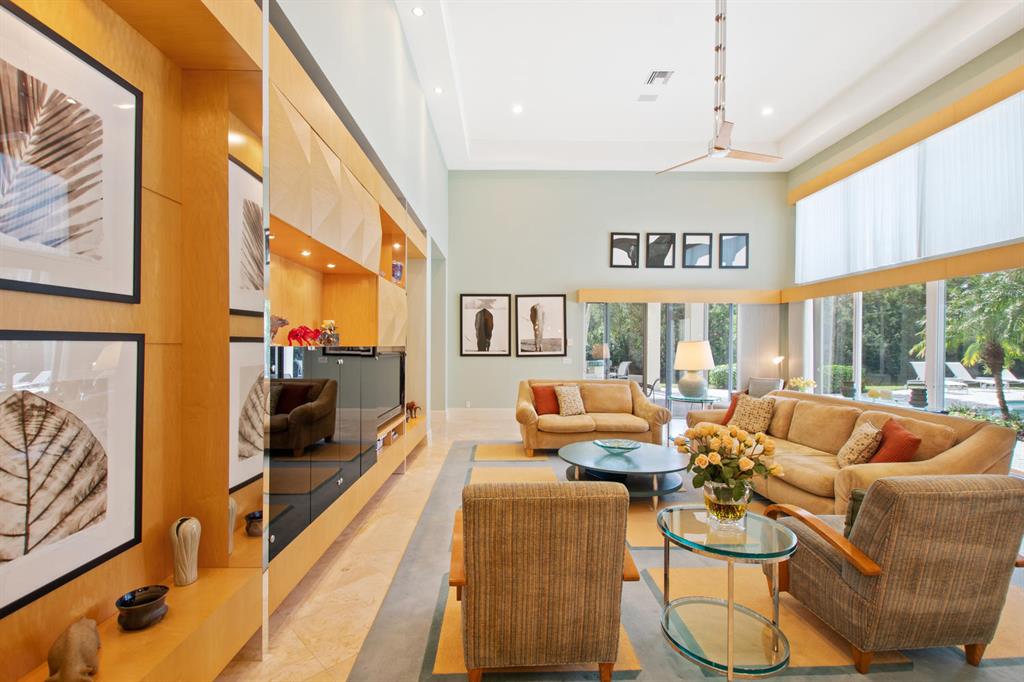 EQUESTRIAN CLUB ESTATES 1 - Residential