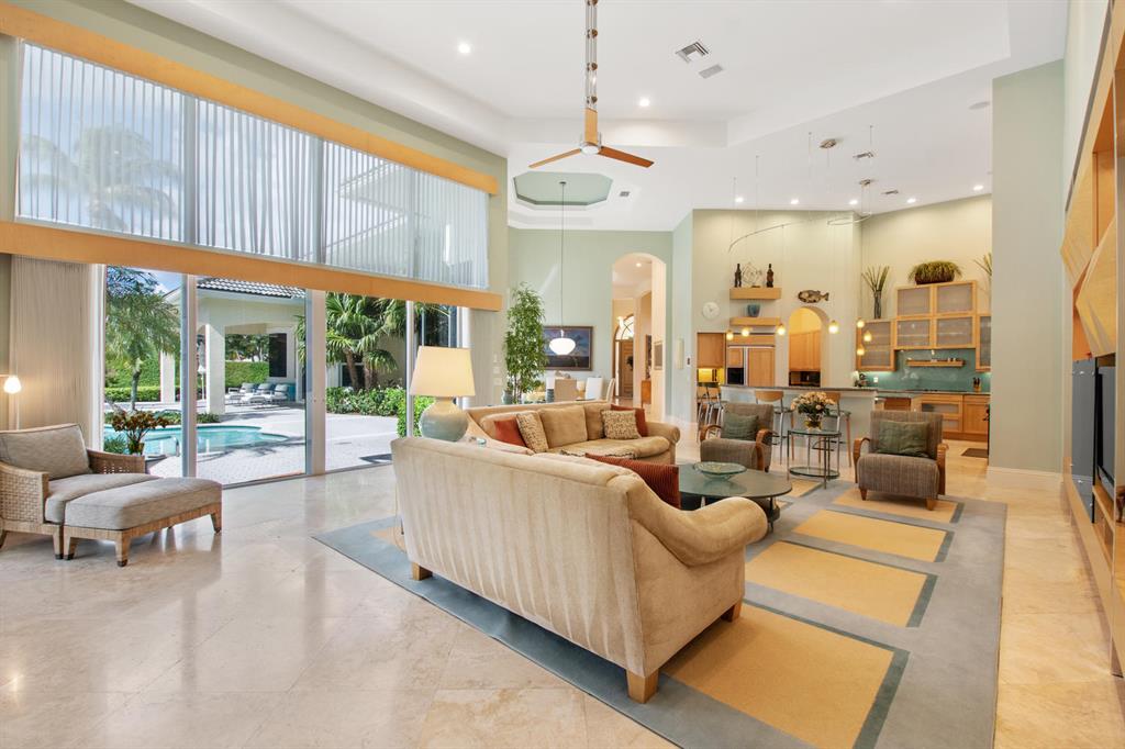 EQUESTRIAN CLUB ESTATES 1 - Residential