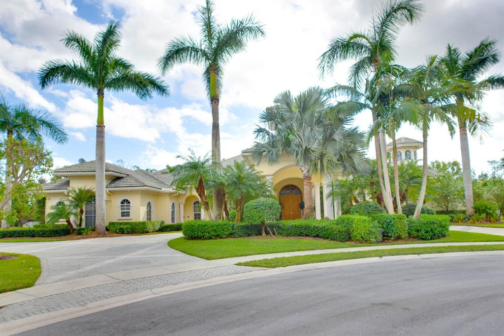 EQUESTRIAN CLUB ESTATES 1 - Residential