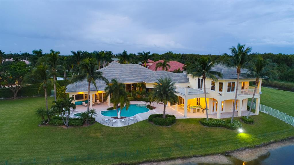 EQUESTRIAN CLUB ESTATES 1 - Residential