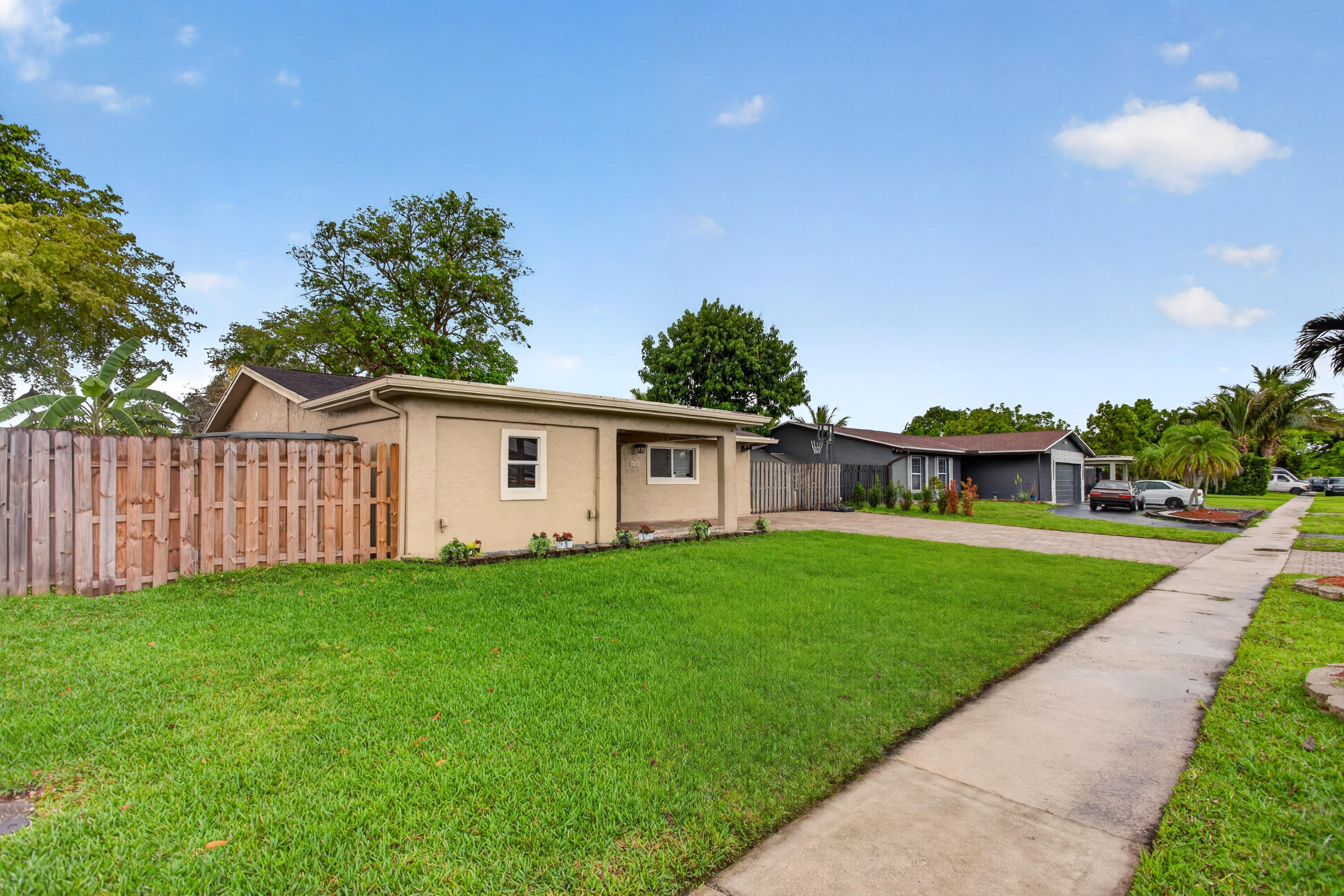 SUNFLOWER FIRST ADD - Residential