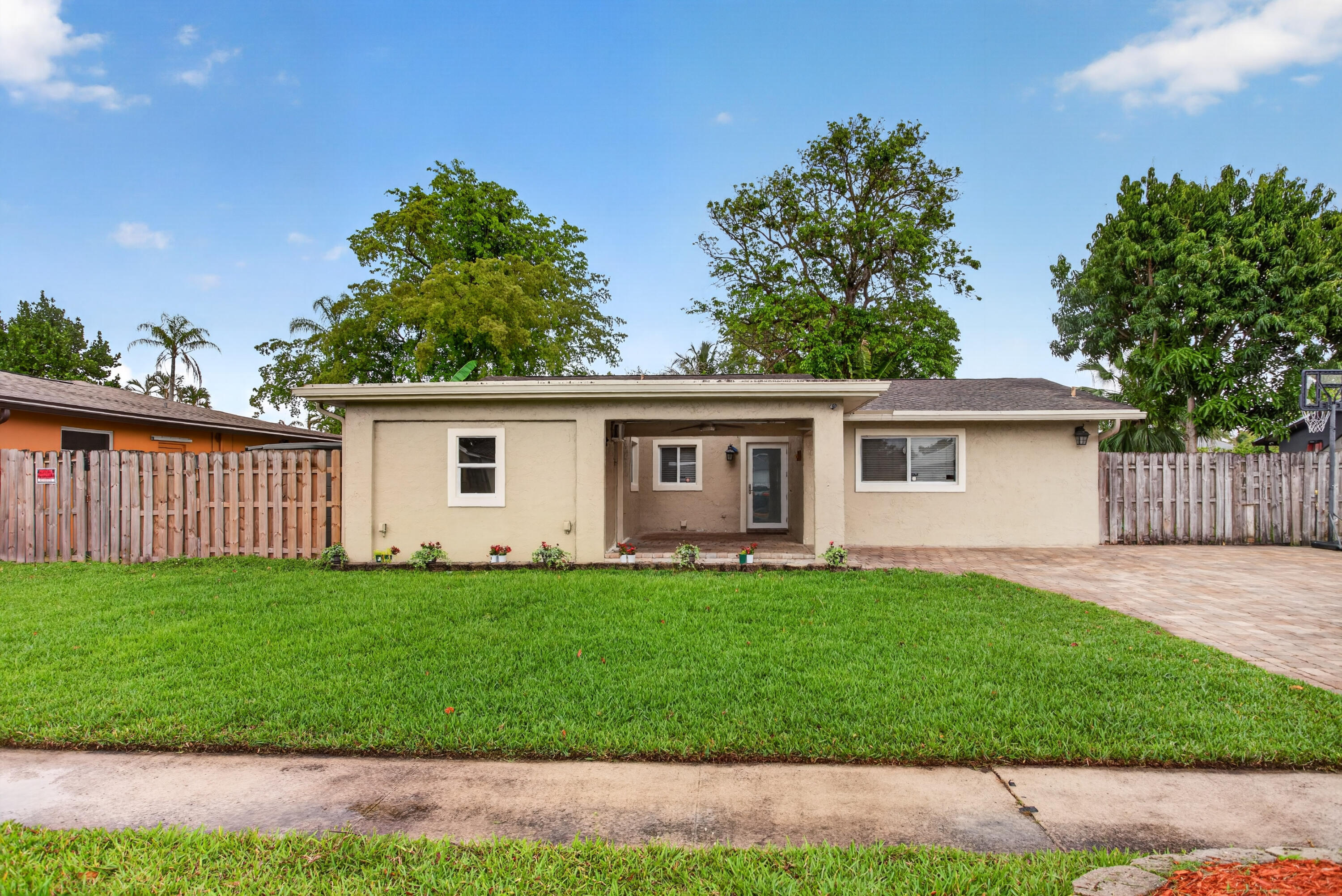 SUNFLOWER FIRST ADD - Residential