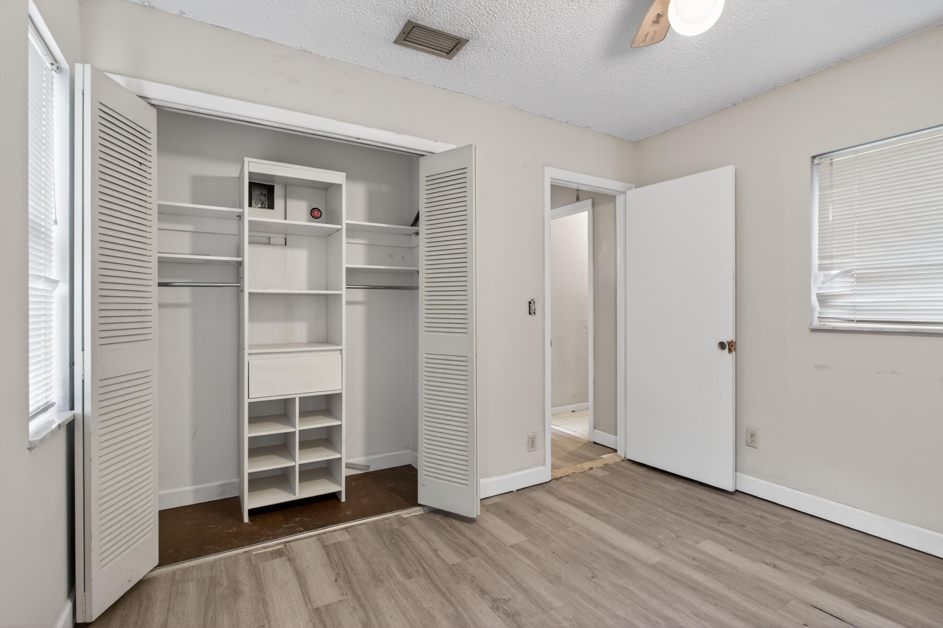 SUNFLOWER FIRST ADD - Residential