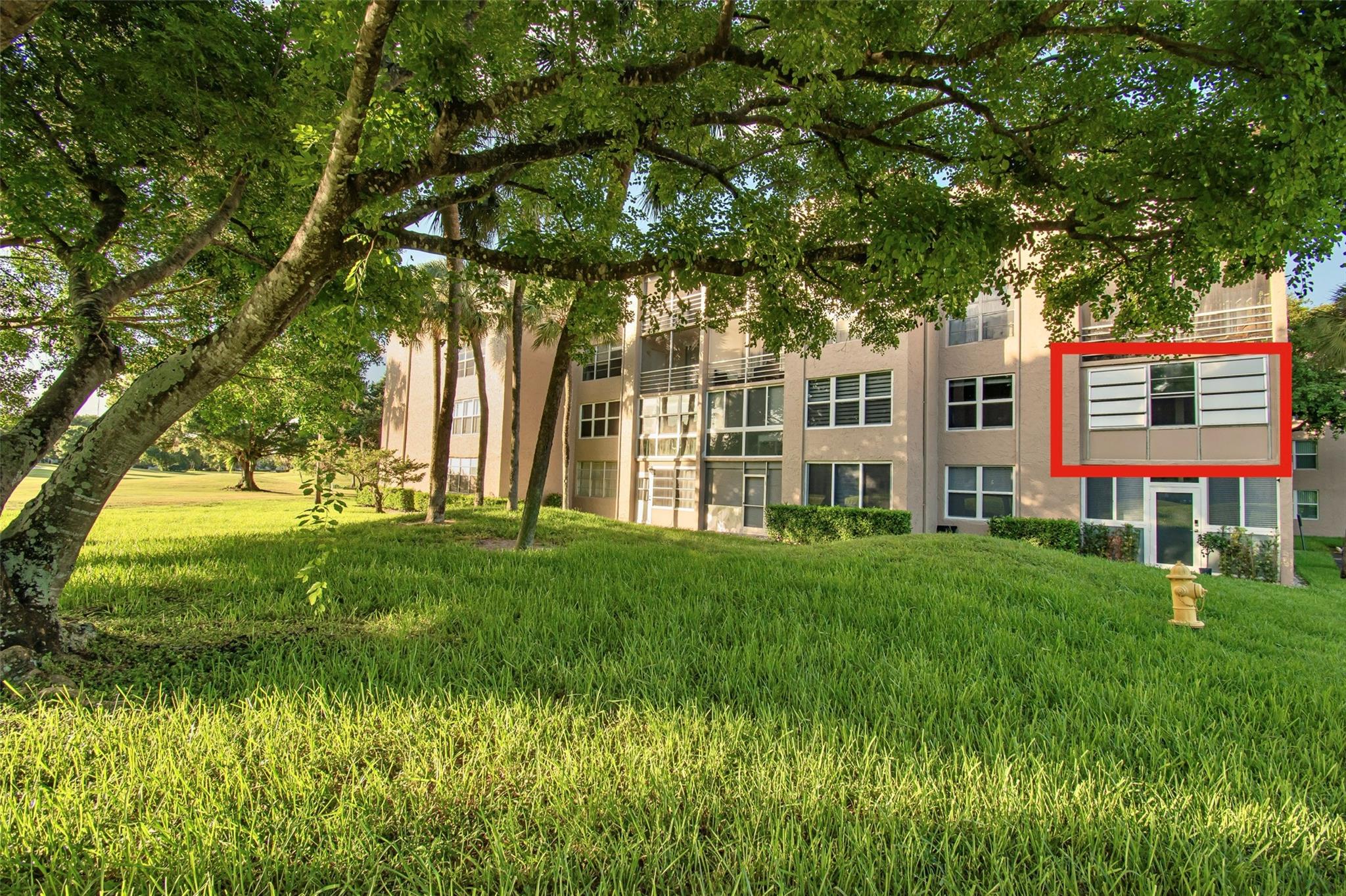 9410 Tangerine Pl 207