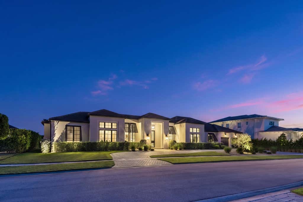 Photo of 3160 BLUE CYPRESS Lane, Wellington, FL 33414 (MLS # B26058219)
