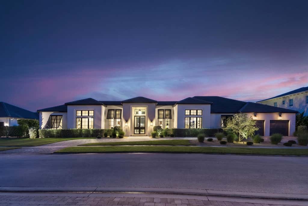 Photo of 3160 BLUE CYPRESS Lane, Wellington, FL 33414 (MLS # B26058219)
