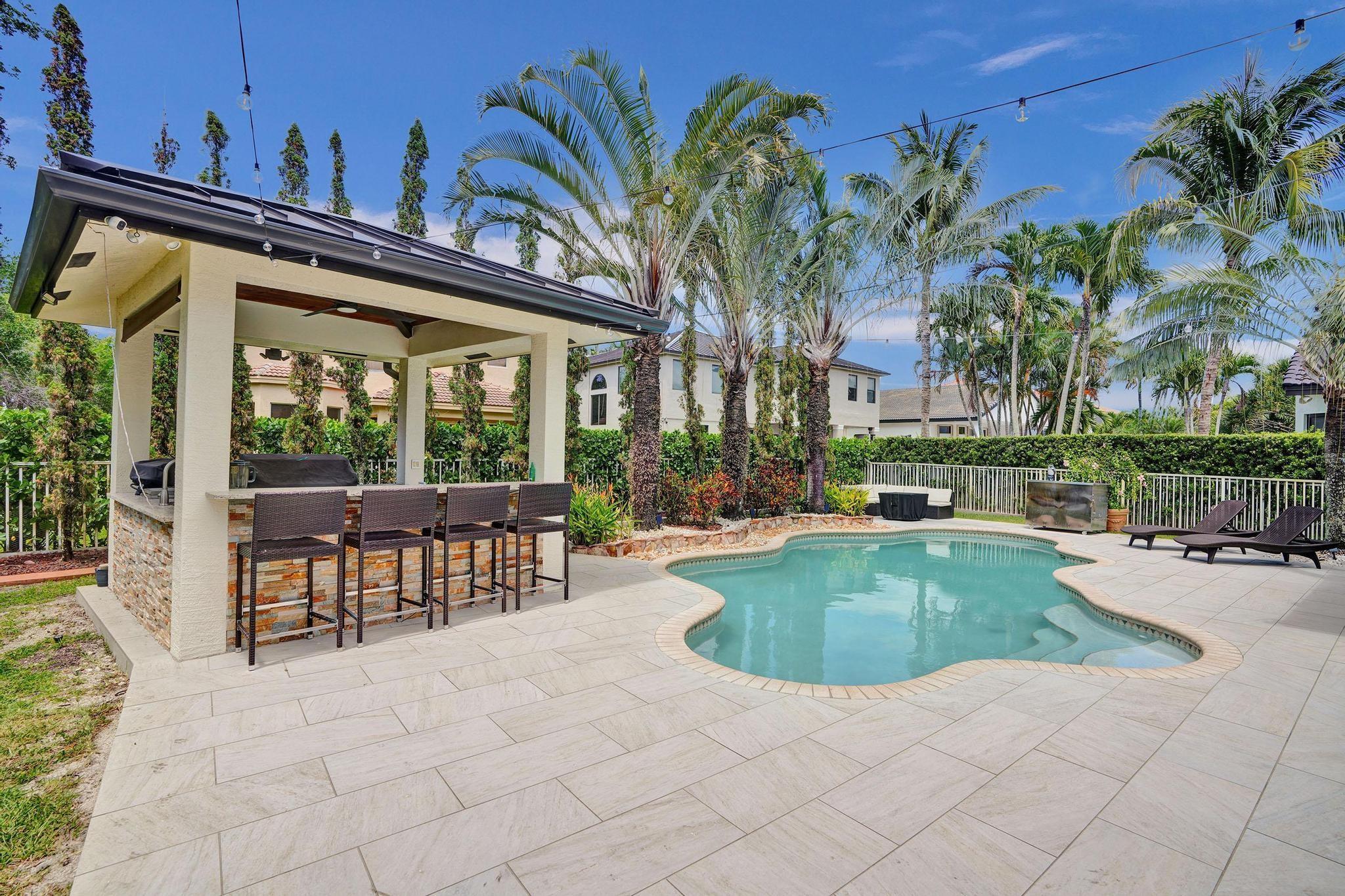 Sunset Lakes - Residential