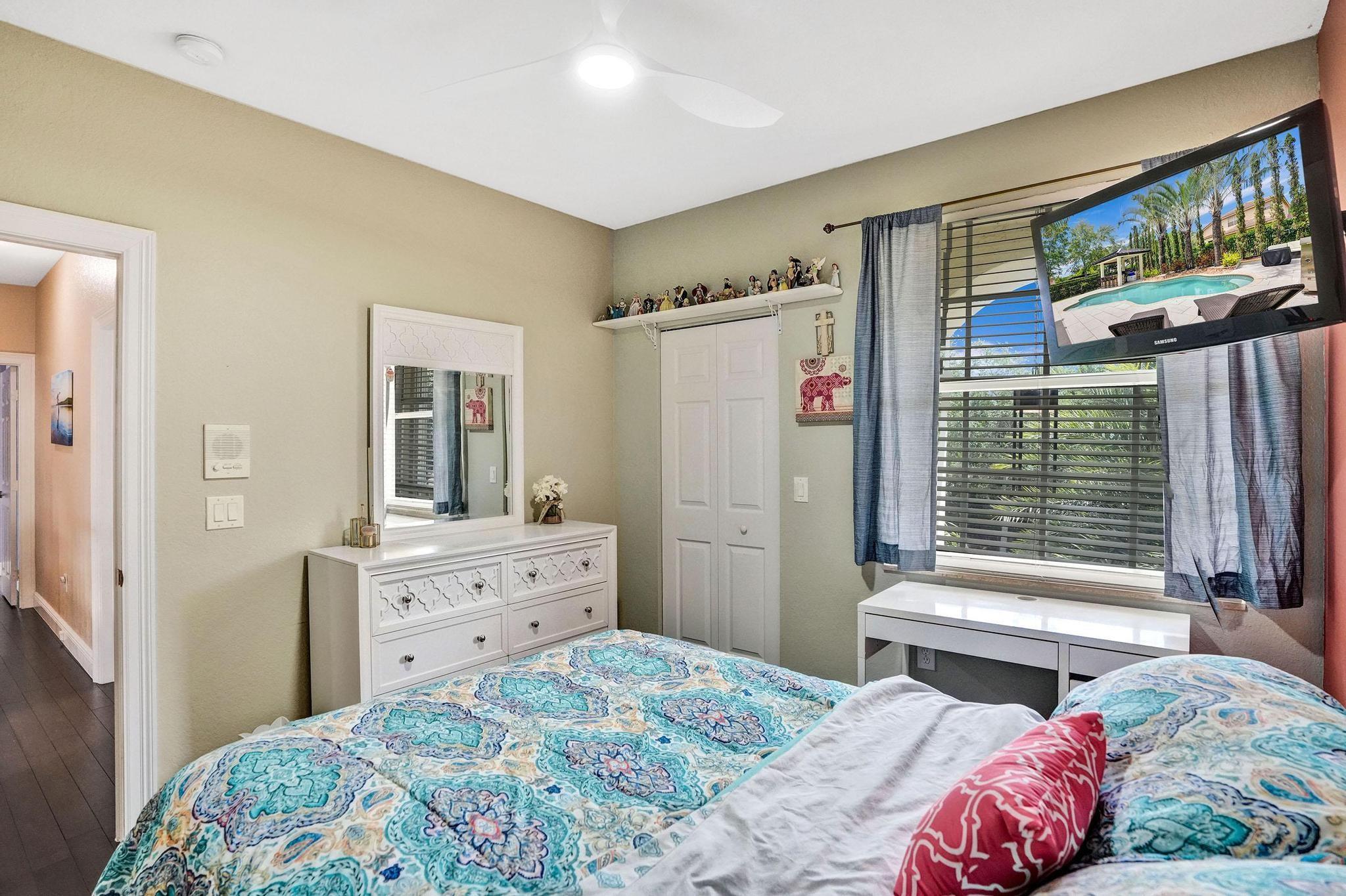 Sunset Lakes - Residential