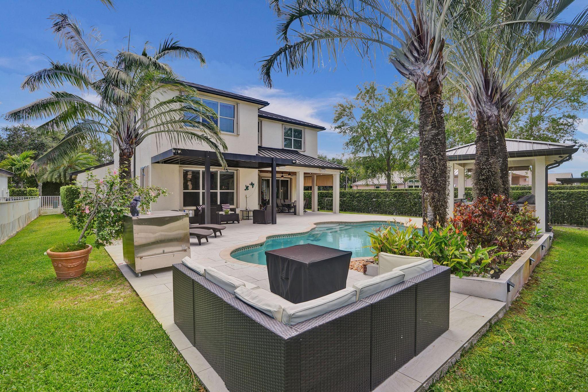 Sunset Lakes - Residential