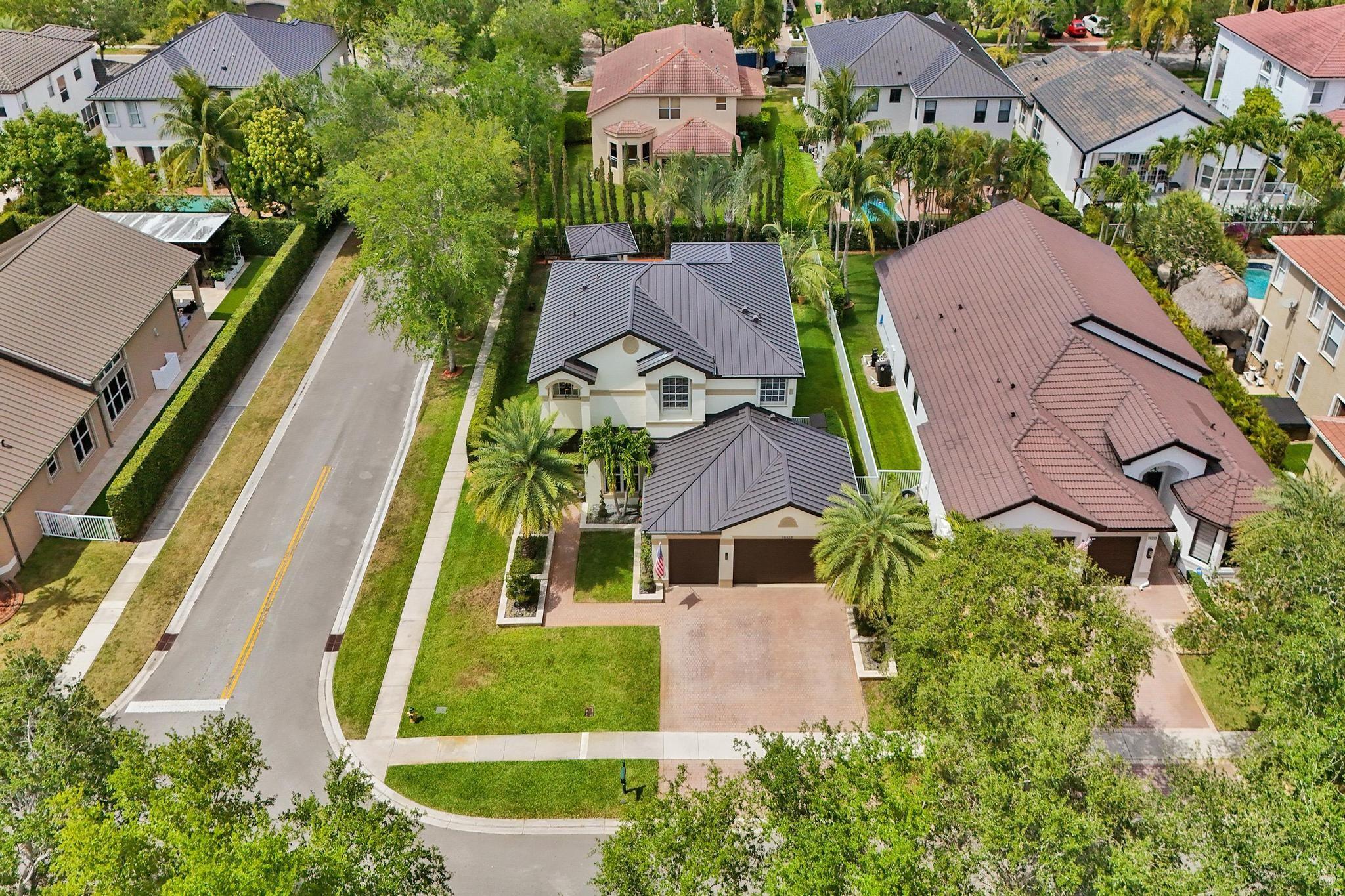 Sunset Lakes - Residential
