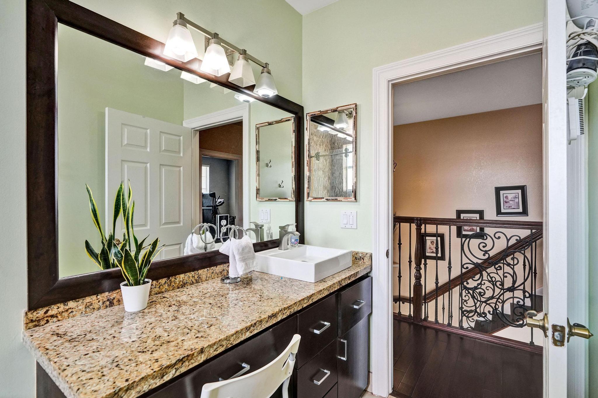 Sunset Lakes - Residential