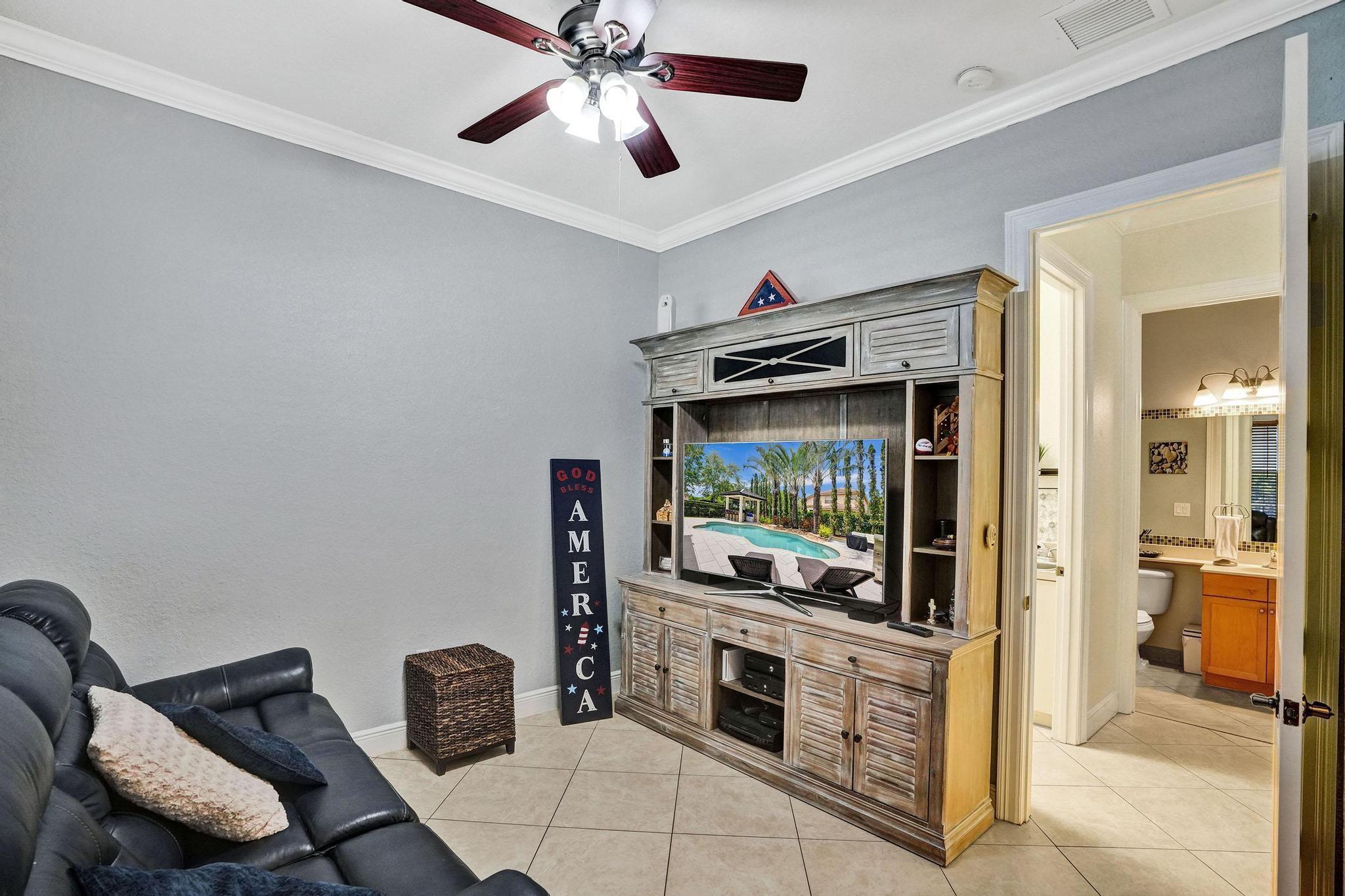 Sunset Lakes - Residential