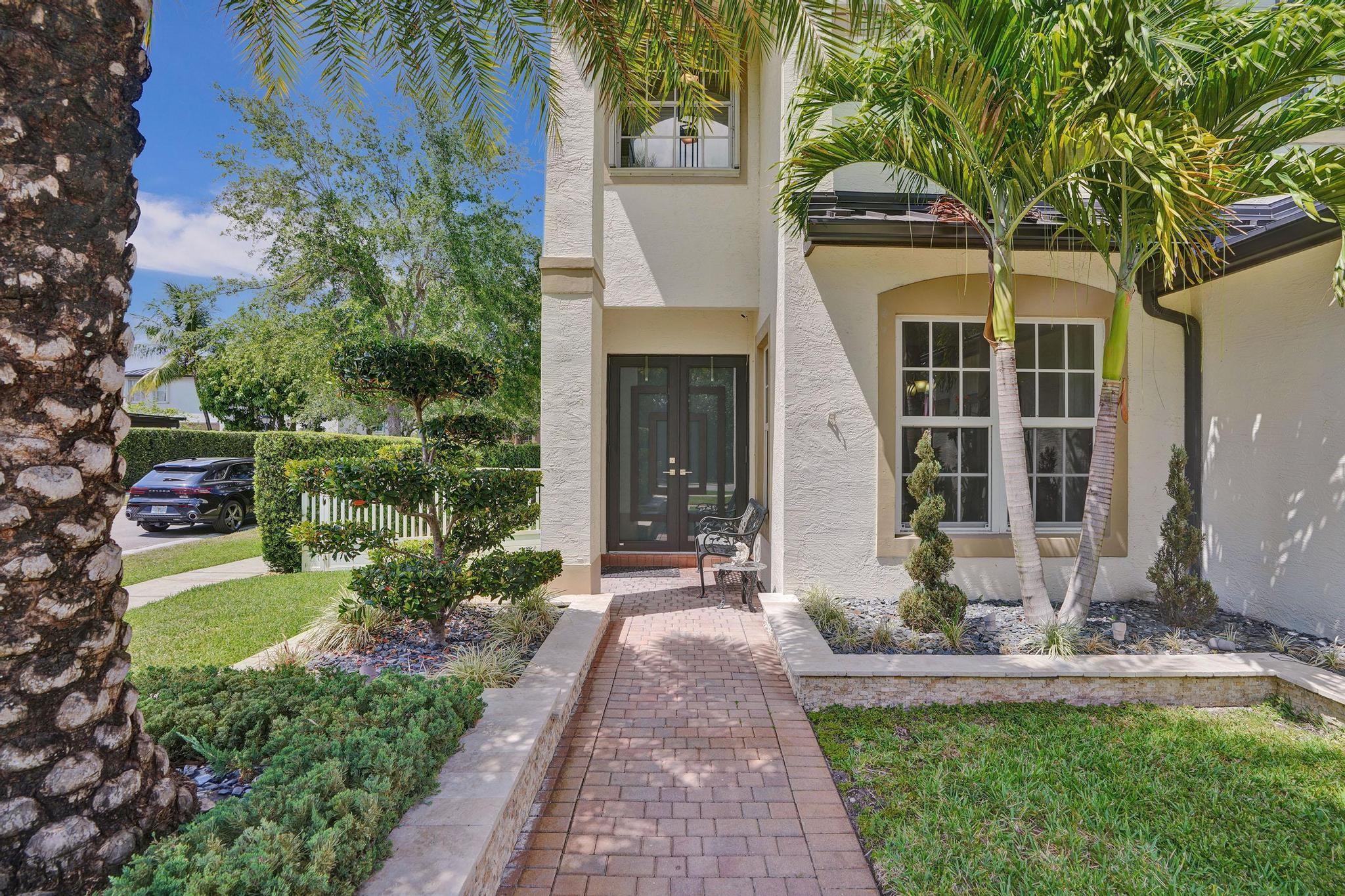 Sunset Lakes - Residential