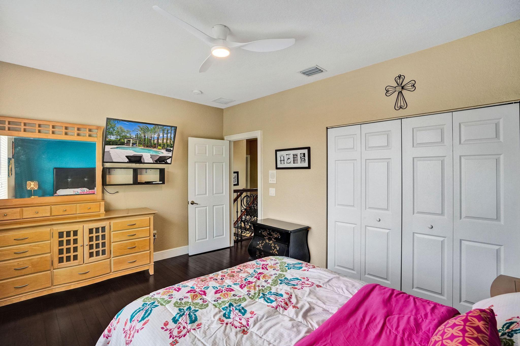 Sunset Lakes - Residential