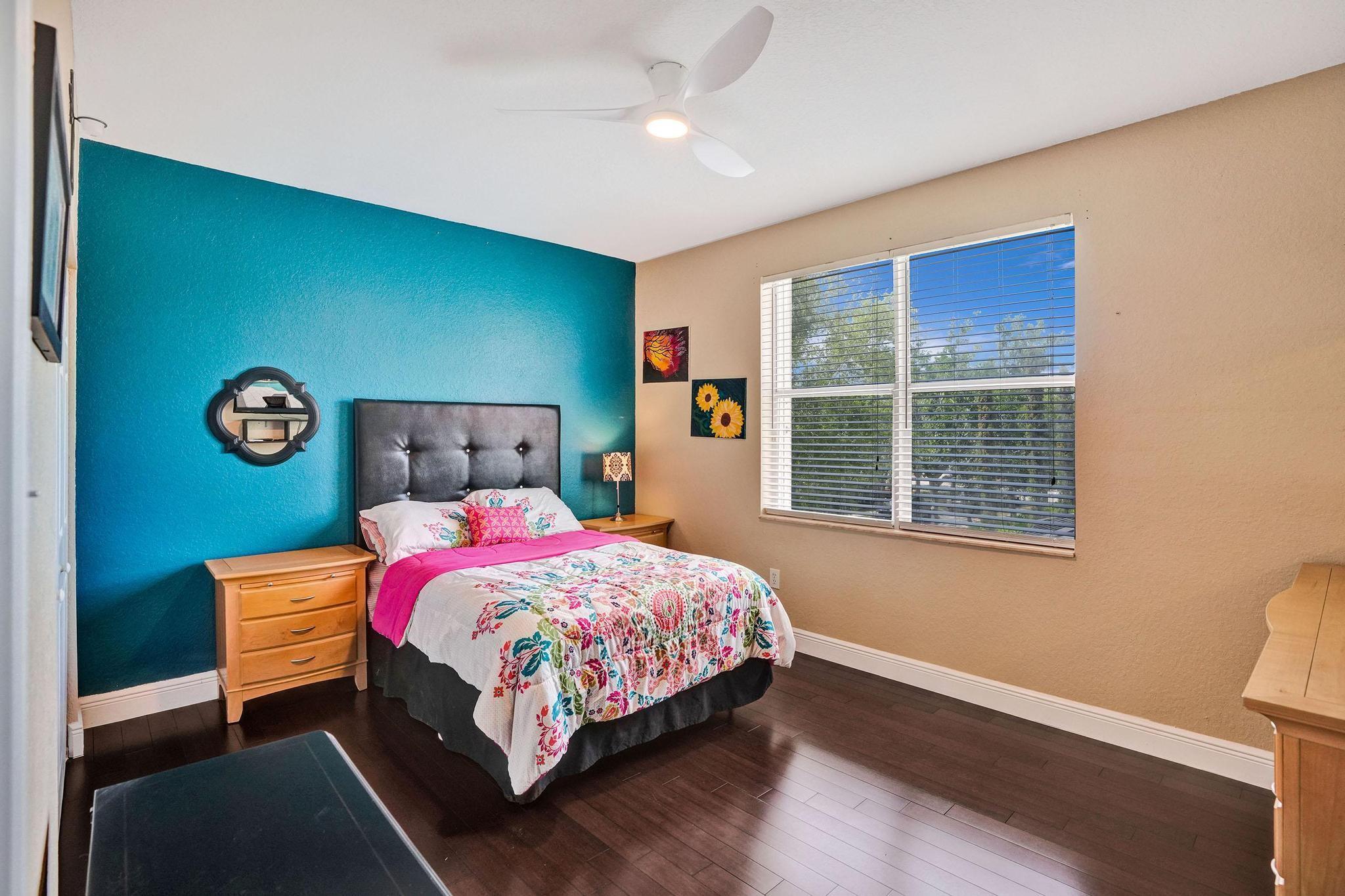 Sunset Lakes - Residential