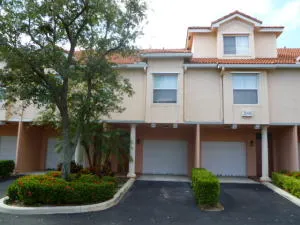 2046 Alta Meadows Ln Unit 1904  