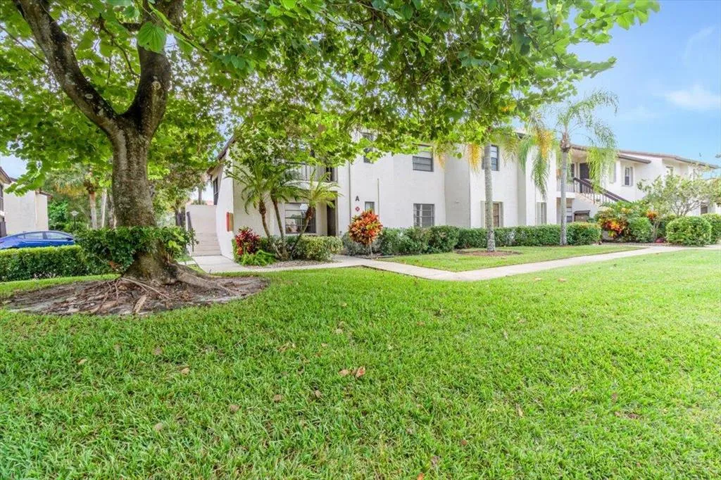 7927 Eastlake Dr Unit 5-B  